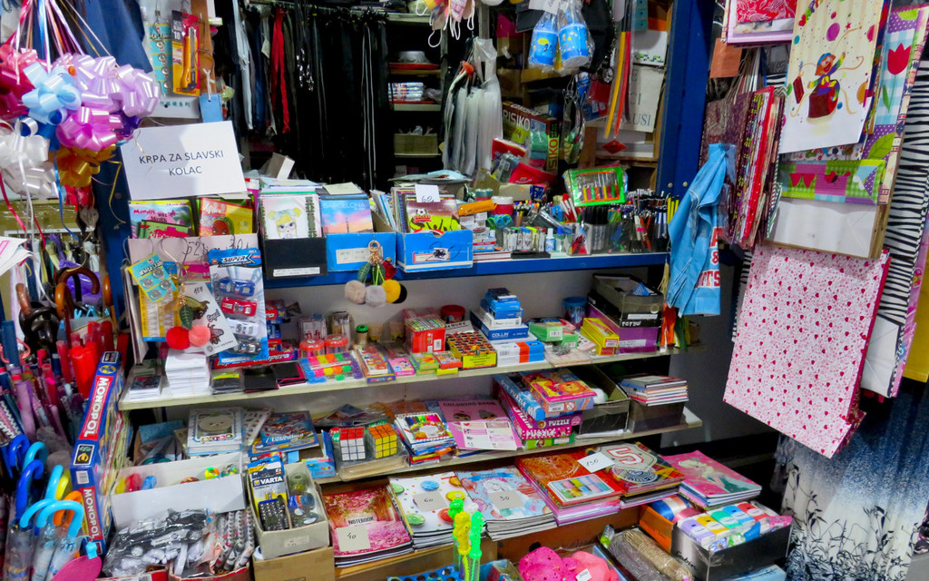 27.08.21 - skolski bazar - 6.JPG