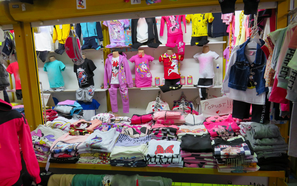 27.08.21 - skolski bazar - 7.JPG