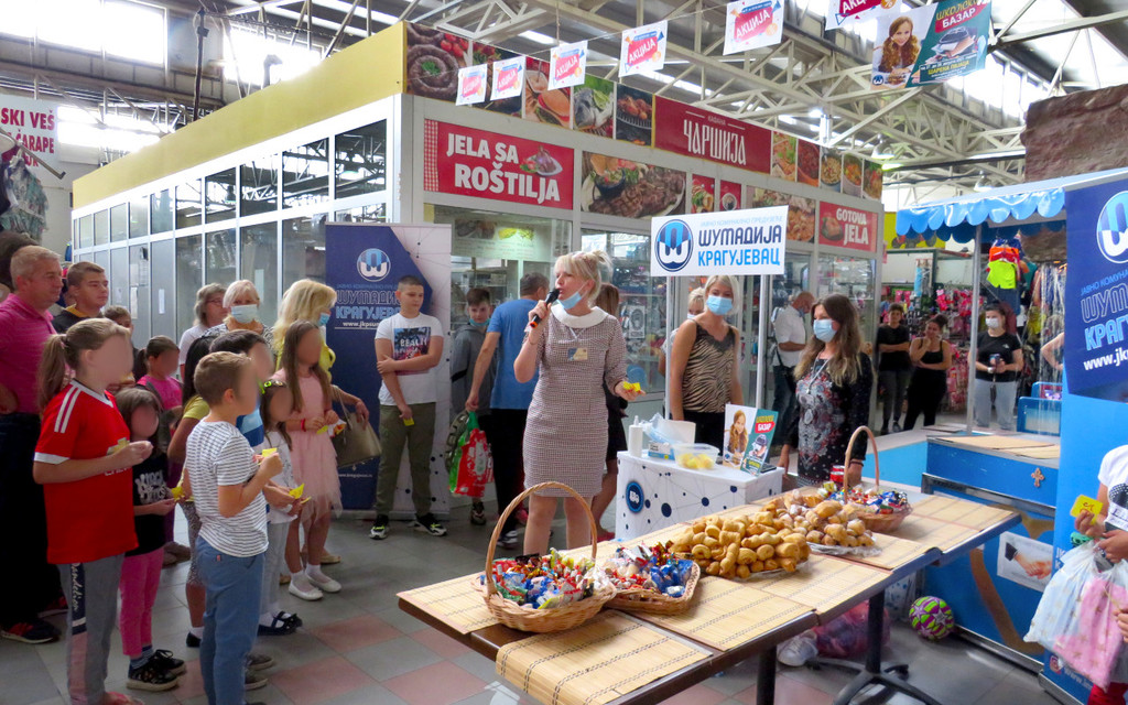 27.08.21 - skolski bazar - 8.JPG
