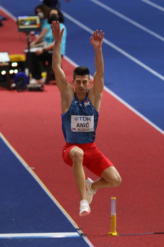 anic 11.jpg