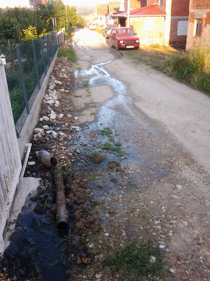 Zbog komšije pati cela ulica (FOTO)